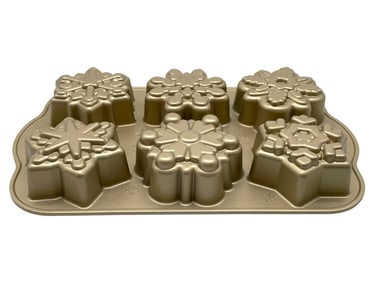 NEW! WILLIAMS SONOMA SNOWFLAKE CAKELET MOLD