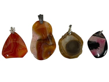 SET OF 4 AGATE PENDANTS IN NEUTRAL COLORS