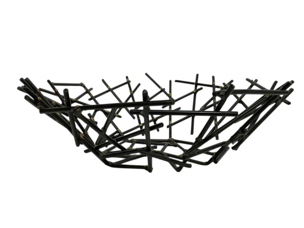 CONTEMPORARY BLACK METAL SCULPTURAL FRUIT BOWL (1 of 3)