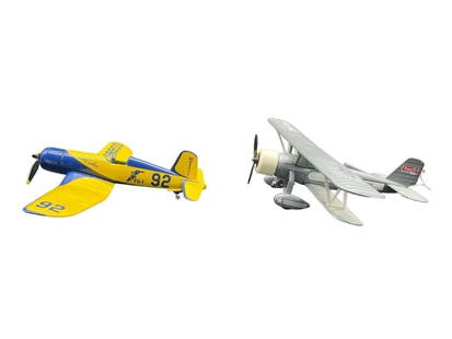 COLLECTION AIRPLANE TOY FIGURES: COLLECTION AIRPLANE TOY FIGURES - GOOD PRE-OWNED CONDITION - DIE CAST FG-1 CORSAIR MODEL PLANE, SIZE:10.5"W - MISSING ONE PROPELLER - DALLAS COWBOYS DIE CAST BIPLANE COIN BANK SIZE: 11" X 8" - JB05212