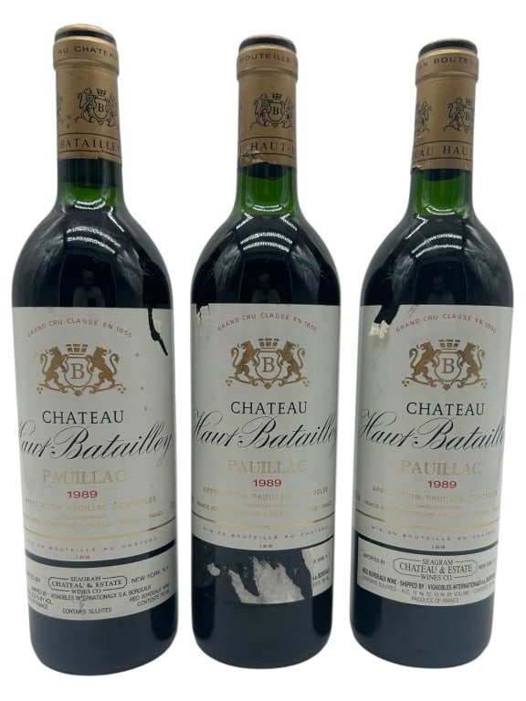 LOT OF 3 1989 CHÂTEAU HAUT-BATAILLEY PAUILLAC 11": - LOT OF 3 – 1989 CHÂTEAU HAUT-BATAILLEY PAUILLAC, GRAND CRU CLASSÉ – A TRIO OF VINTAGE BORDEAUX REDS FROM THE RENOWNED 1989 VINTAGE, THIS GROUP FEATURES THREE 750ML BOTTLES OF CHÂTEAU HAUT-BAT