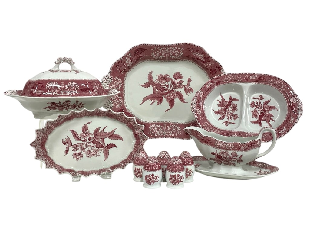 SPODE'S "CAMILLA" COPELAND SERVERWARE SET: SPODE'S "CAMILLA" COPELAND SERVERWARE SET -GOOD PRE OWNED CONDITION, SOME GENERAL WEAR -INCLUDES: 3 SERVING TRAYS, 1 SERVING DISH WITH LID, 1 GRAVY BOAT, AND 5 SHAKERS -JA 012925