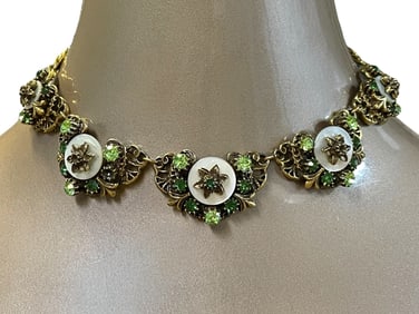 VINTAGE STYLE GREEN RHINESTONE NECKLACE