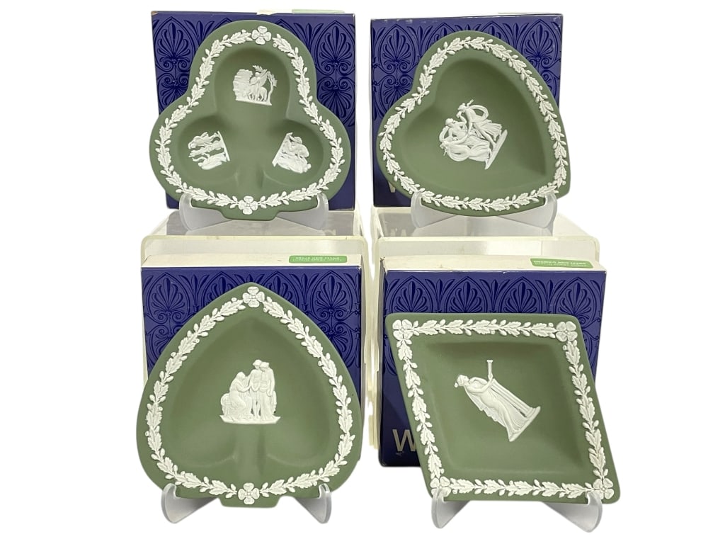 WEDGWOOD JASPER PLAYING CARD TRINKET DISH SET: WEDGWOOD JASPER SAGE GREEN PLAYING CARD TRINKET DISH SET -VERY GOOD PRE OWNED CONDITION -EACH TRINKET DISH COMES IN ITS OWN ORIGINAL BOX -ALL RANGE FROM APPROX 4"-5" -SET OF 4 WEDGWOOD JASPERWARE TRAY