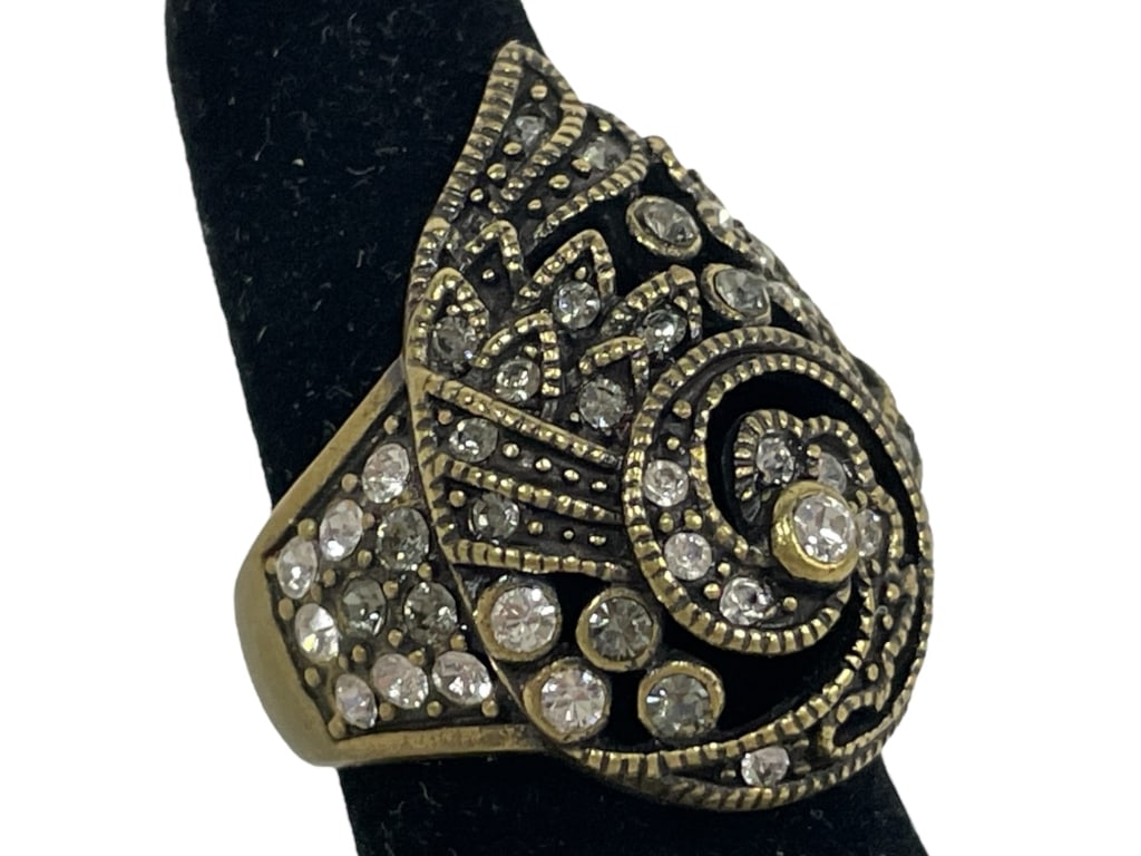 HEIDI DAUS SWAROVSKI CRYSTAL COCKTAIL RING SZ 6 (1 of 7)