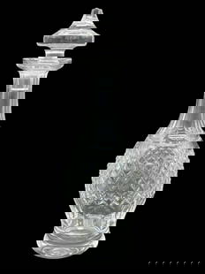WATERFORD CRYSTAL COLLEEN DECANTER 13": WATERFORD CRYSTAL COLLEEN DECANTER 13"-VERY GOOD PRE OWNED CONDITION-APPROX 13" X 4"-THIS IS AN ELEGANT CRYSTAL WINE DECANTER, IDENTIFIED AS BEING IN THE "COLLEEN" PATTERN BY THE RENOWNED IRISH MAKER