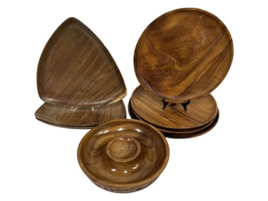 SET OF VINTAGE MONKEY POD WOOD SERVING PLATES 12"