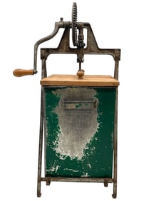 VINTAGE BUTTER CHURN W/ METAL CRANK 20"