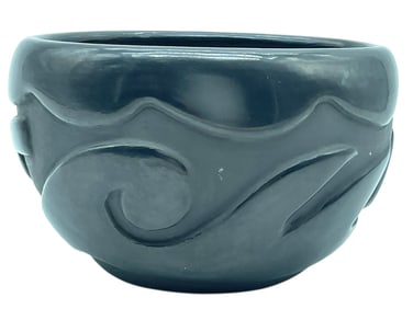 SIGNED MADELINE TAFOYA  SANTA CLARA POTTERY BOWL 5"