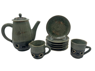 CRACKLE GLAZE CERAMIC TEA SET WITH GOLD ACCENTS 8"