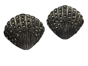 VINTAGE SHELL-SHAPED MARCASITE CLIP-ON EARRINGSVII