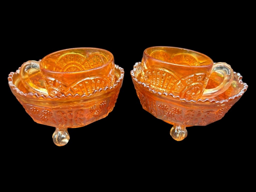 CARNIVAL GLASS PUNCH SET OF 4 (1 of 8)