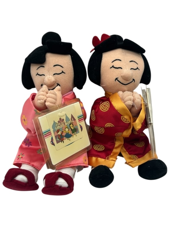 DISNEY STORE “IT’S A SMALL WORLD??  PLUSH SET 10" (1 of 5)