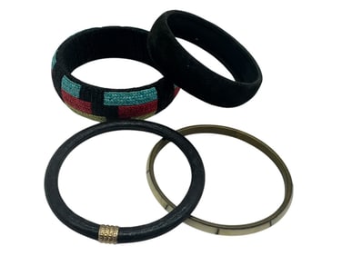 VINTAGE LOT OF BANGLE BRACELETS