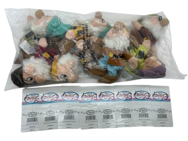 DISNEY STORE “SNOW WHITE AND THE SEVEN DWARFS?? 18"
