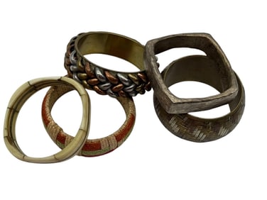 LOT OF VINTAGE BRACELETS