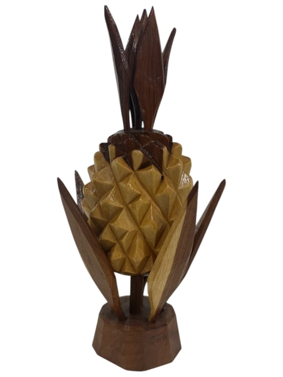 HAND-CARVED WOODEN PINEAPPLE SCULPTURE 8.5" (1 of 5)