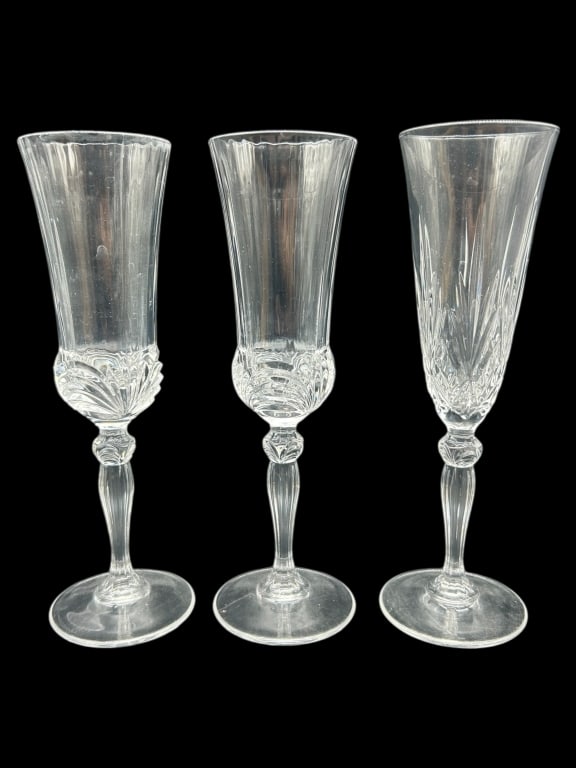 SET OF 3 CUT GLASS CHAMPAGNE FLUTES 8.5" (1 of 4)