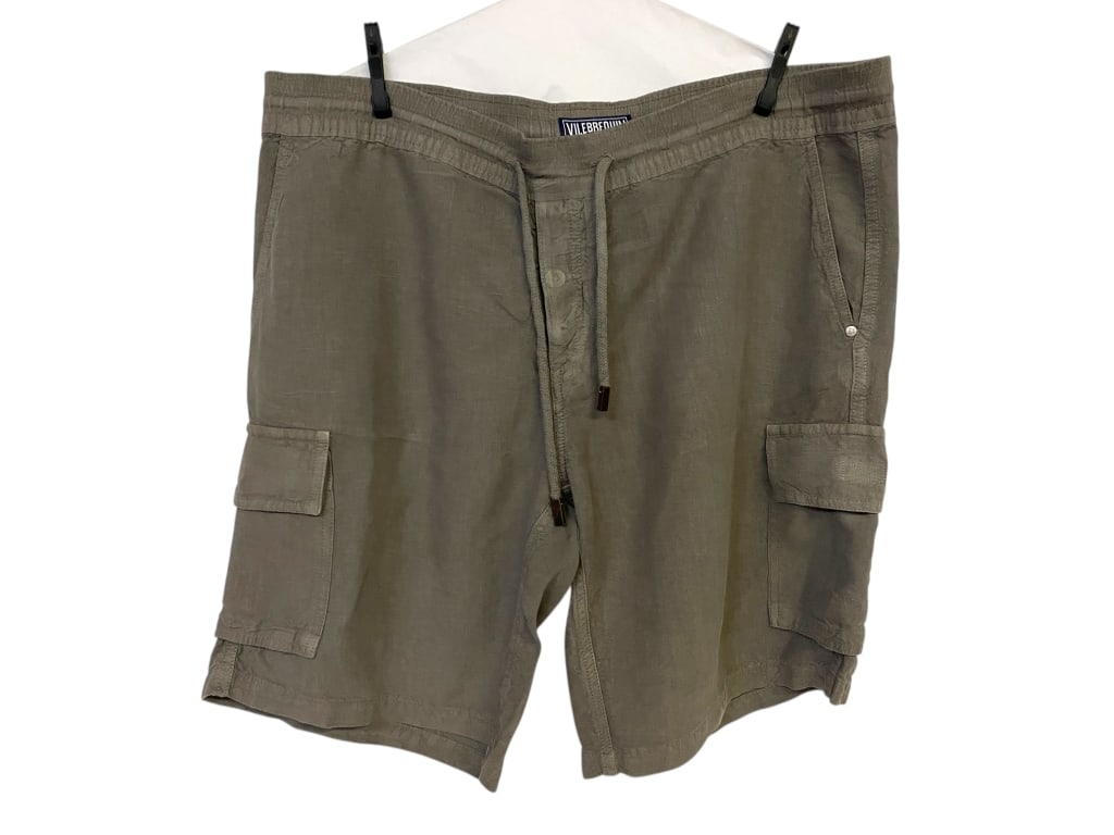 VILEBREQUIN MEN’S OLIVE GREEN LINEN CARGO SHORTS: VILEBREQUIN MEN’S OLIVE GREEN LINEN CARGO SHORTS _x005F -VERY GOOD PRE OWNED CONDITION_x005F -RECENTLY DRY CLEANED_x005F -SIZE XL_x005F -HIGH-END CASUAL SHORTS MADE FROM BREATHABLE LINEN IN A VERSAT
