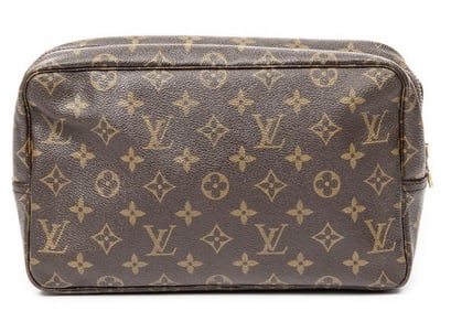 LOUIS VUITTON GM MONOGRAM TOILETRY POUCH