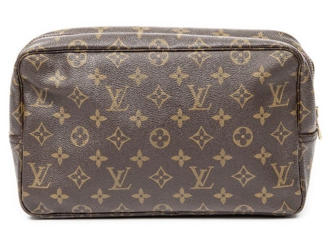 LOUIS VUITTON GM MONOGRAM TOILETRY POUCH (1 of 9)