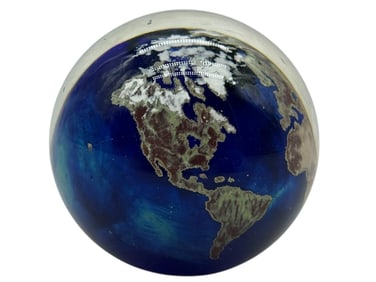 LUNDBERG STUDIOS GLASS GLOBE PAPERWEIGHT 2.5"