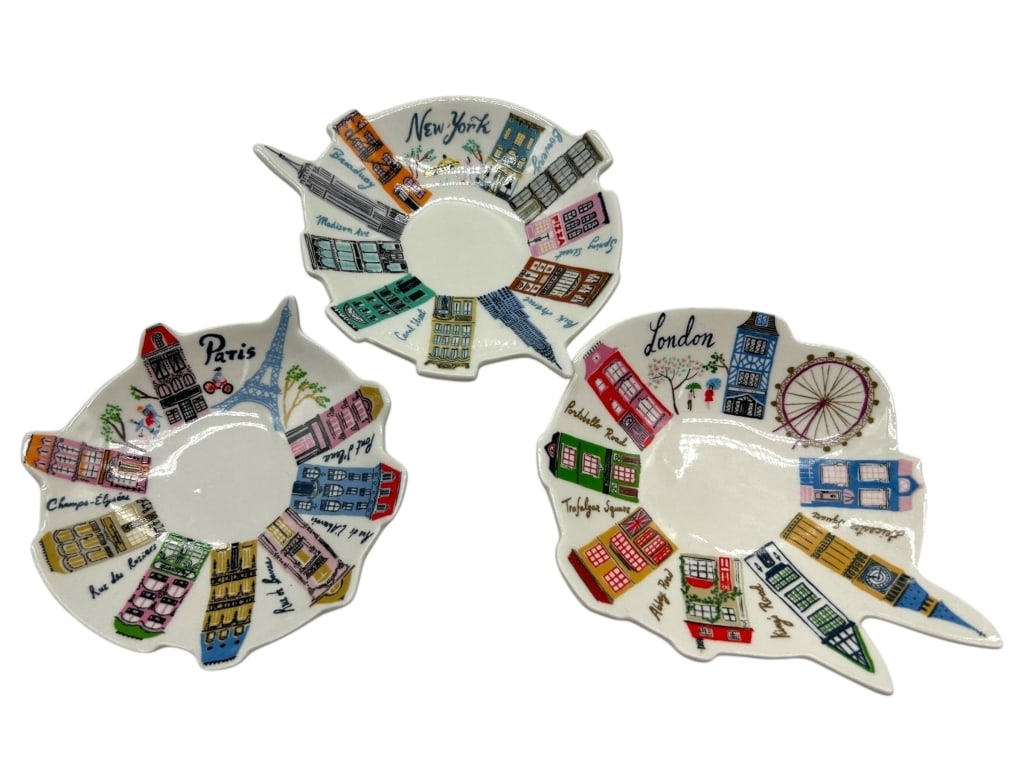 DANIELLE KROLL ANTHROPOLOGIE TRINKET DISHES 5.5": DANIELLE KROLL ANTHROPOLGIE TRINKET DISHES 5.5" -VERY GOOD PRE-OWNED CONDITION - APPROX 4.5" - -BW 070925 By bidding on this item