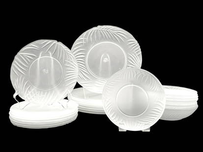 FROSTED GLASS DINNERWARE SET 24 PCS: FROSTED GLASS DINNERWARE SET WITH PALM LEAF RELIEF DESIGN_x005F -VERY GOOD PRE OWNED CONDITION_x005F -SET INCLUDES 24 PIECES:_x005F 8 BOWLS 2" X 7.5"_x005F 8 PLATES 8.5"_x005F 8 PLATESC 11"_x005F -INC