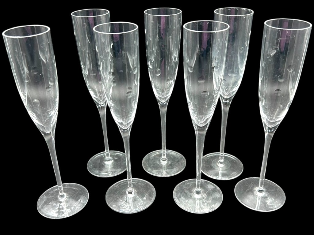 SET OF 7 GLASS CHAMPAGNE FLUTE GLASSES (1 of 5)