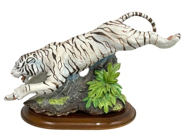 W.D. GAITHER WHITE TIGER PORCELAIN SCULPTURE 14"