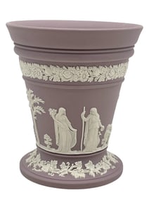 WEDGWOOD LILAC JASPERWARE VASE