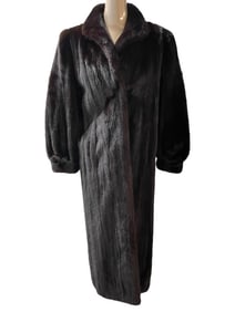 VINTAGE DARK MAHOGANY MINK FUR COAT