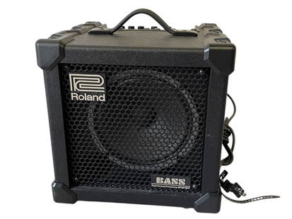 ROLAND BASS AMPLIFIER: ROLAND BASS AMPLIFIER WITH FEED FORWARD PROCESSING (FFP). THIS COMPACT YET POWERFUL AMPLIFIER IS DESIGNED FOR BASS GUITARS, FEATURING HIGH-QUALITY SOUND REPRODUCTION WITH BUILT-IN FFP TECHNOLOGY FOR O