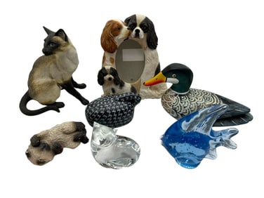 ANIMAL STATUES AND PICTURE FRAME
