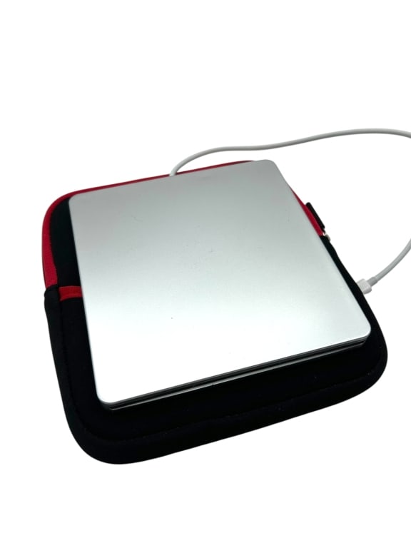 USB-C CD/DVD REWRITER W/ CASE (1 of 5)