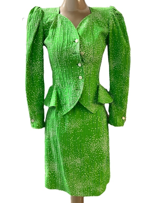 UNGARO PARALLELE BRIGHT GREEN TWO-PIECE SUIT (1 of 6)