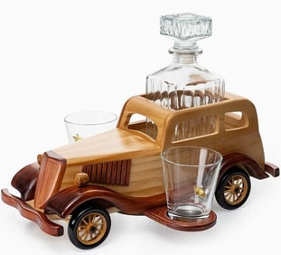 NEW! Bonnie & Clyde Car Whiskey Decanter Set