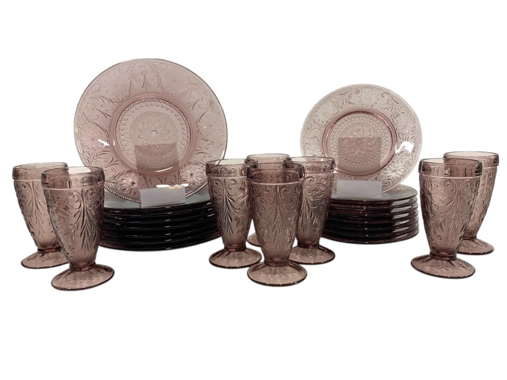 SET OF 24 TIARA GLASS AMETHYST PURPLE GLASSWARE: SET OF 24 TIARA GLASS AMETHYST PURPLE GLASSWARE -VERY GOOD PRE-OWNED CONDITION -EIGHT (8) DINNER PLATES, APPROX 10.5" -EIGHT (8) SALAD PLATES, APPROX 8.5" -EIGHT (8) CUPS, APPROX 6.5" -FEATURES A STUN