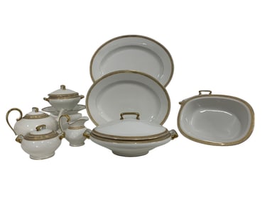 LIMOGES TRESSEMANN & VOGT CHINA SET