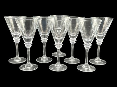 SET OF 8 V-SHAPED WINE GLASSES