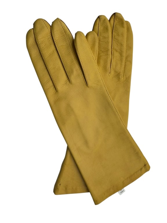 VINTAGE PAIR OF YELLOW LEATHER GLOVES (1 of 2)