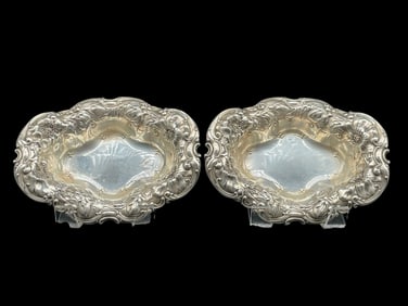 PAIR OF ART NOUVEAU-STYLE STERLING DISHES 170.3G