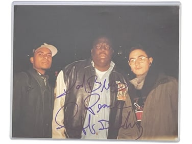 PHOTO OF BIGGIE SMALLS SIGNED BY PUFF DADDY