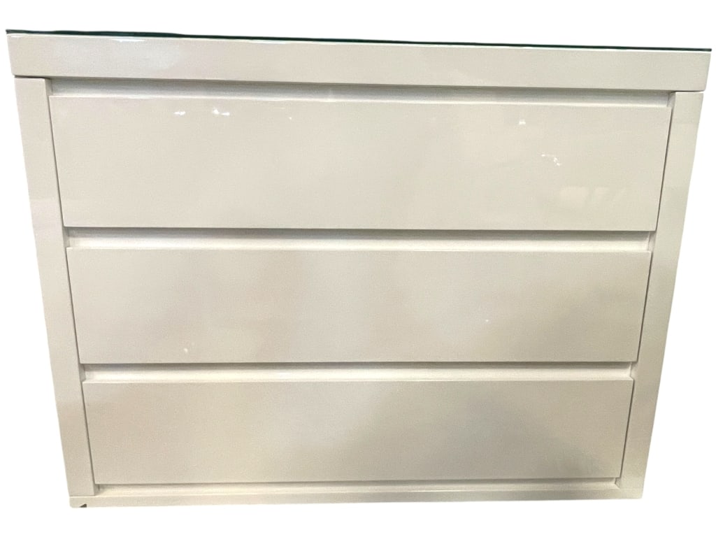 CONTEMPORARY WHITE HIGH-GLOSS THREE-DRAWER DRESSER (1 of 7)