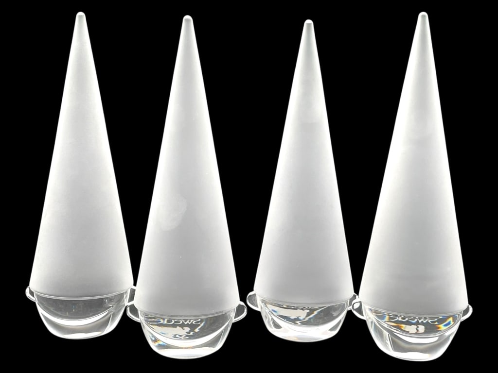 4 ORREFORS SWEDEN FROSTED GLASS GNOME FIGURINES: 4 ORREFORS SWEDEN FROSTED GLASS GNOME FIGURINES -VERY GOOD PRE OWNED CONDITION -APPROX 7" X 2.5" -ELEGANT SCANDINAVIAN DESIGN FEATURING FROSTED CONICAL HATS AND CLEAR GLASS BEARDS. CRAFTED BY THE RENO