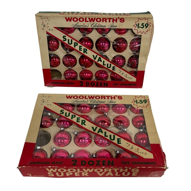 VINTAGE WOOLWORTHS GLASS CHRISTMAS TREE ORNAMENTS: SET OF 46 VINTAGE WOOLWORTHS 2.5" GLASS CHRISTMAS TREE ORNAMENTS. -GOOD VINTAGE CONDITION -EACH ORNAMENT MEASURES APPROX 2.5" ACCROSS -MAS81125 By bidding on this item, you have read, understand, and 