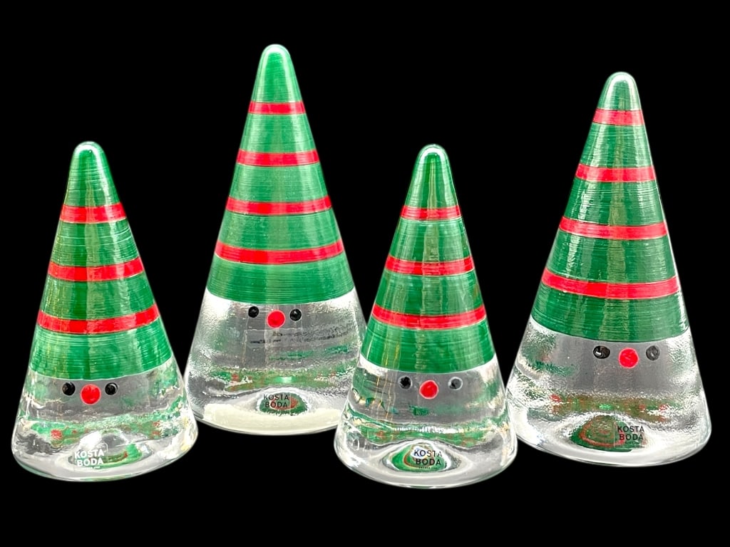 4 KOSTA BODA ART GLASS HOLIDAY GNOME FIGURINES (1 of 6)