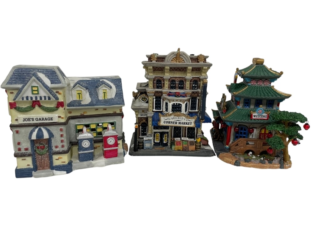 3 LEMAX CERAMIC HOLIDAY VILLAGE BUILDINGS (1 of 8)