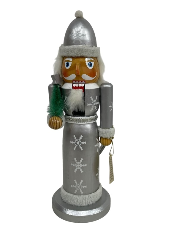 HAND-PAINTED WOODEN CHRISTMAS NUTCRACKER 14" (1 of 5)