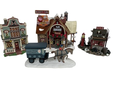 SET OF 4  DEPARTMENT 56 HOLIDAY VILLAGES
